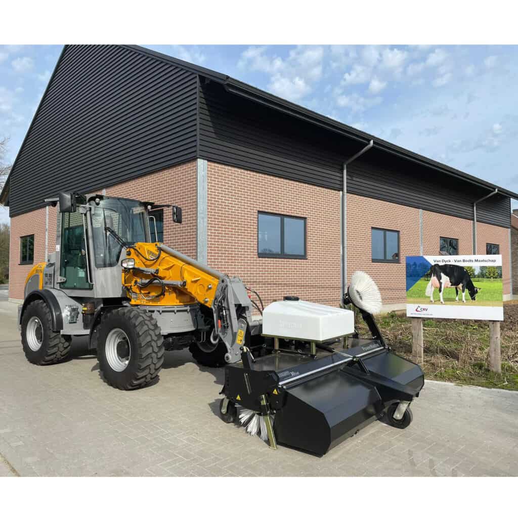 Efficiënte tuin- en erfbeheer met professioneel straatveegmachine bij Geert-Jan de Kok B.V.