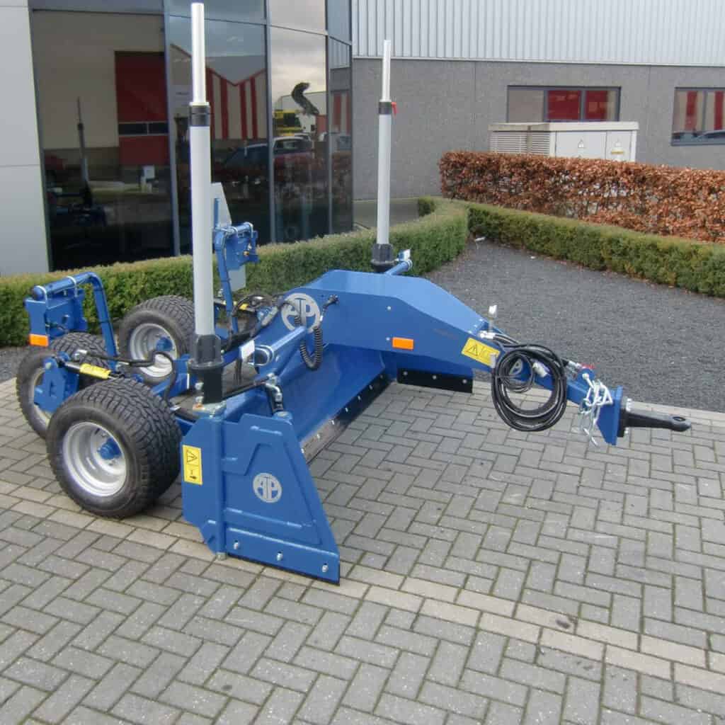 Vastgoede skidmatige machine voor groene werkzaamheden bij Geert-Jan de Kok B.V.