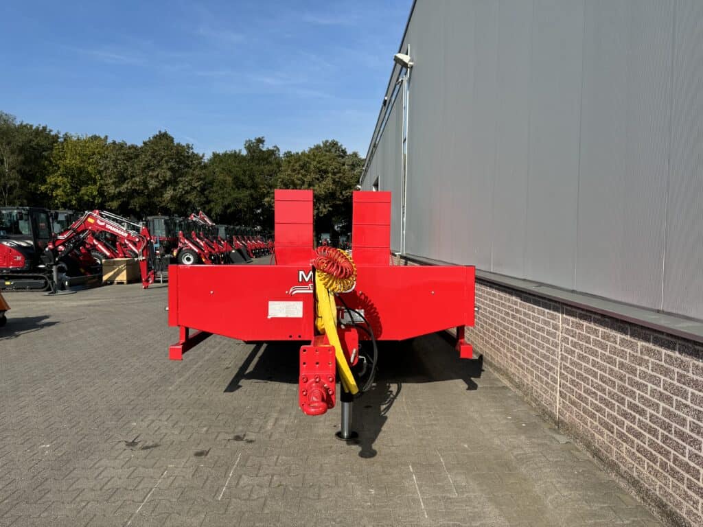 Veegmachine voor bouw- en industriële schoonmaak, geschikt voor grote oppervlakken.