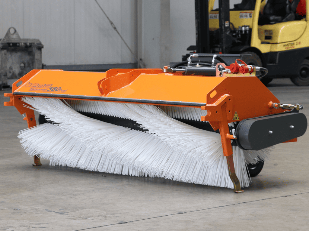 1. Veegmachine voor industrieel gebruik, hoog reinigingsvermogen.