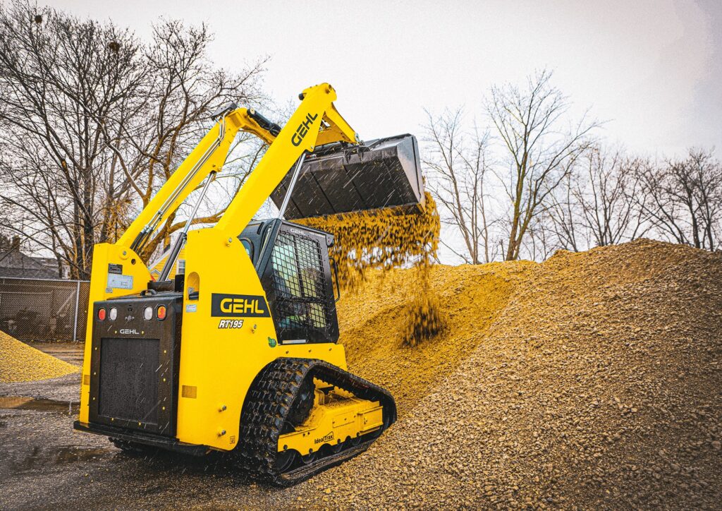 Gehl machine voor grondwerk en grondverzet in tuin- en bouwprojecten.