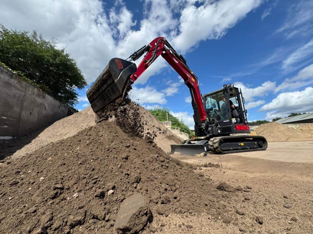 Mini graafmachine voor grondverzet en bouwprojecten.