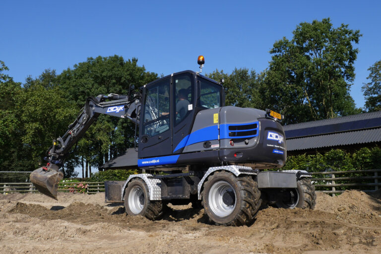 Yanmar B95W afgeleverd!!