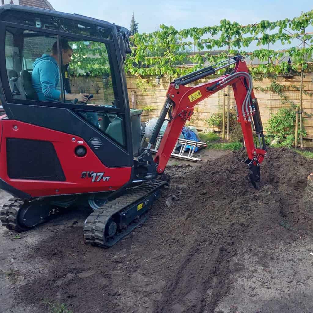 Kleingewicht minikraan voor tuin- en grondwerk door Geert-Jan de Kok B.V.